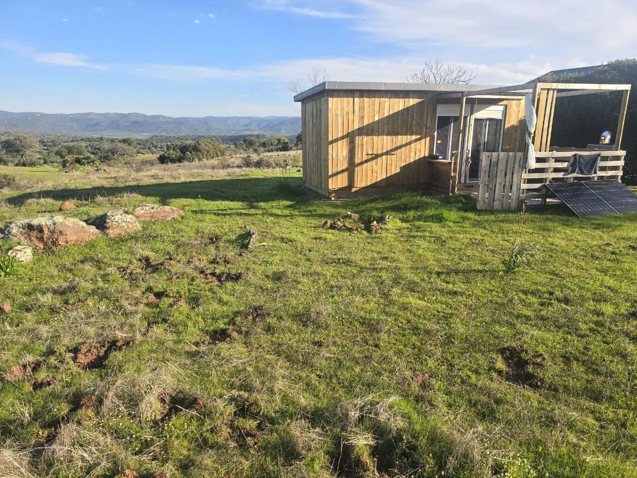 Casas ecológicas y salud: por qué elegir una casa pequeña con gran jardín